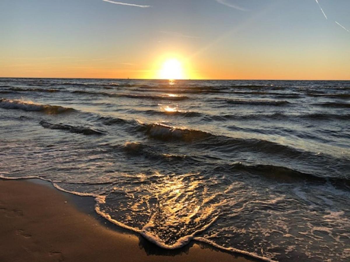 Vila Letnisko Dębki Exteriér fotografie